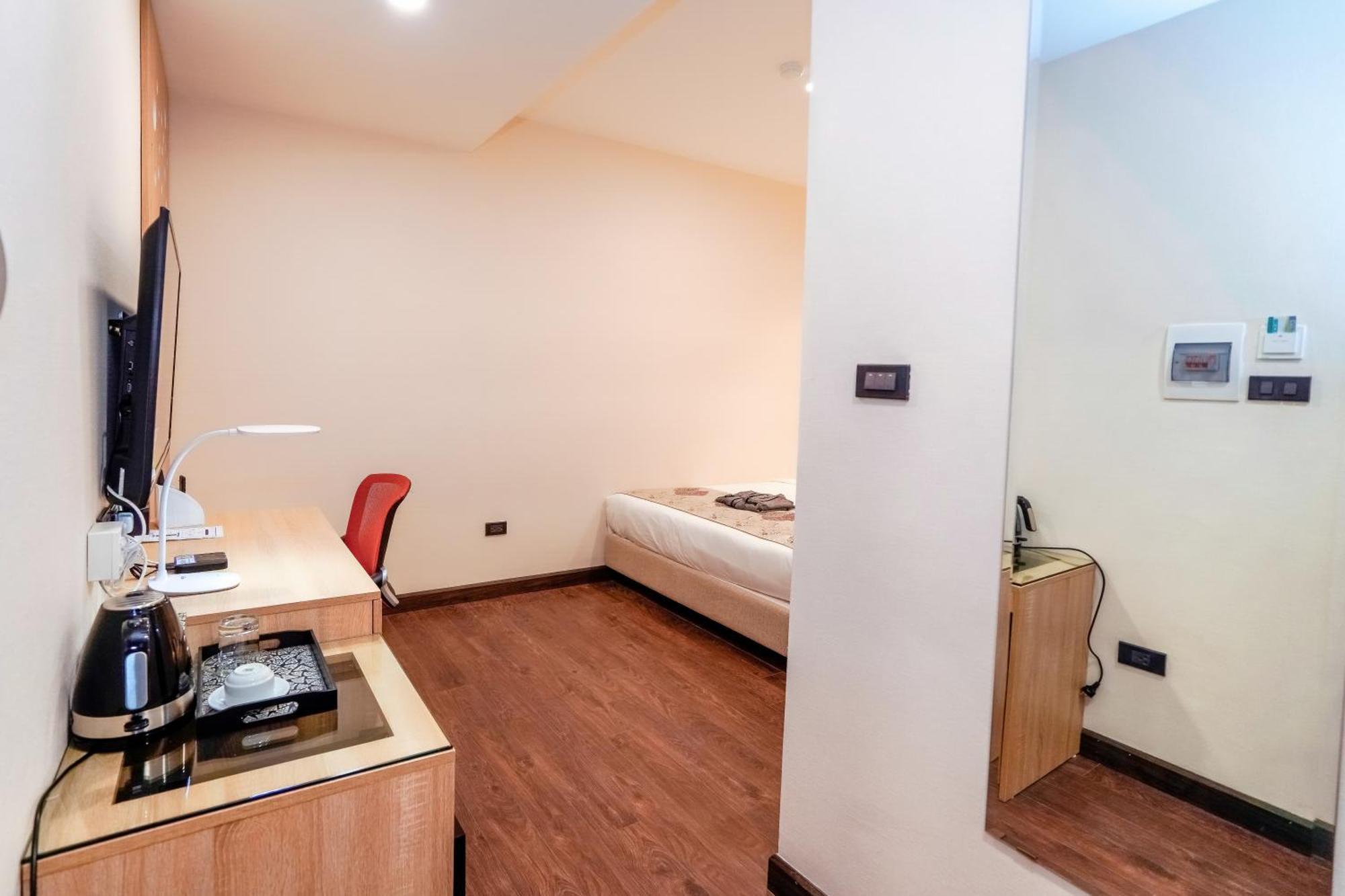 Momizi Hotel Hai Phong Exterior photo